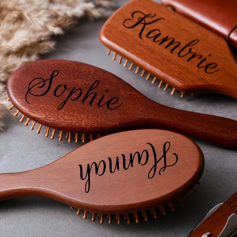 Hair Care Gift - İşlemeli İsim Sandal Ağacı Saç Tarağı